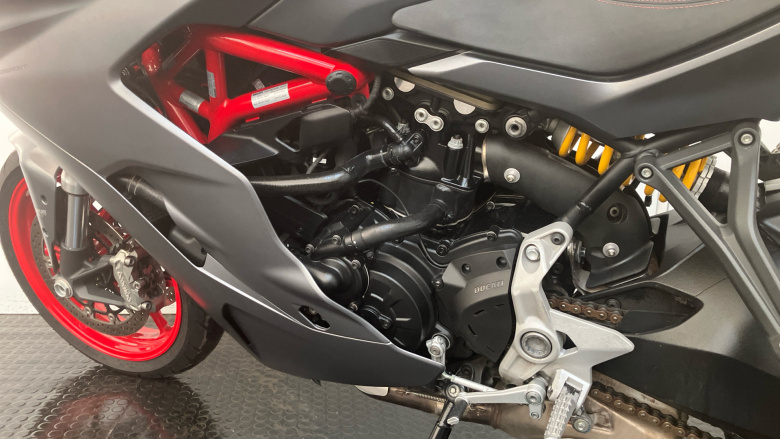 Ducati Supersport 950 (16MY)